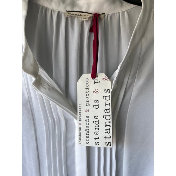 Standards and Practices Plus Size Cinch Waist Blouse - Picture 4 of 7